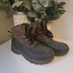 Muck Men's Rugged Brown and Black Outdoor Boots